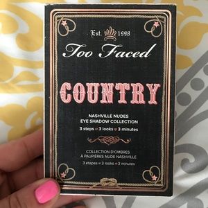 Too Faced Country eyeshadow palette